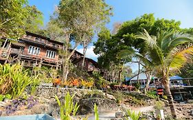 แสงเทียน บีช รีสอร์ท (SHA Extra Plus)